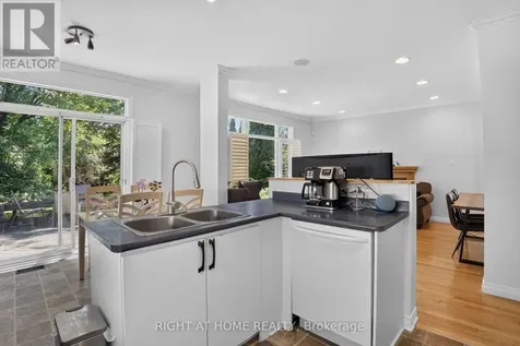 26 Evanshen Crescent Ottawa ON K2K 2Z6