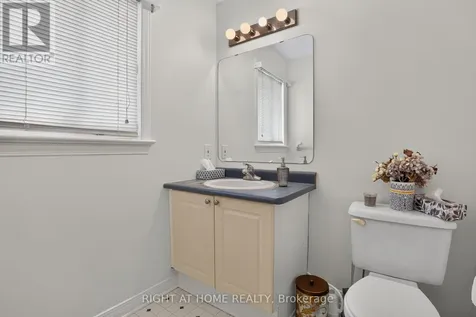 26 Evanshen Crescent Ottawa ON K2K 2Z6