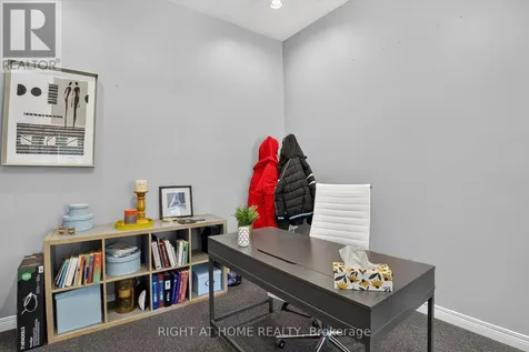 26 Evanshen Crescent Ottawa ON K2K 2Z6