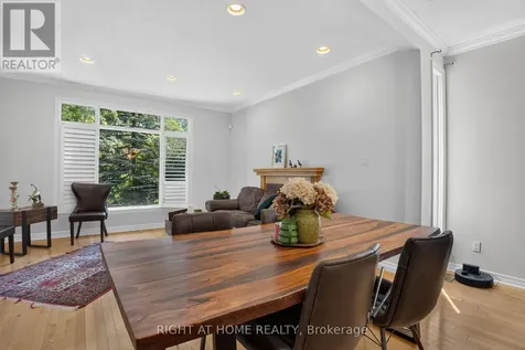 26 Evanshen Crescent Ottawa ON K2K 2Z6