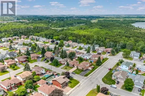 98 Chantal Crescent Garson ON P3L 1C1