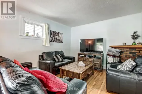 224 Harkness Street Sarnia ON N7T 3H4