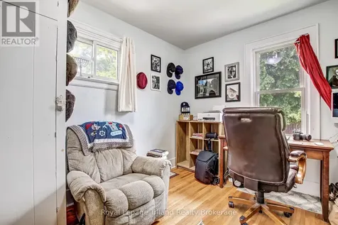 224 Harkness Street Sarnia ON N7T 3H4