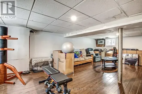 224 Harkness Street Sarnia ON N7T 3H4