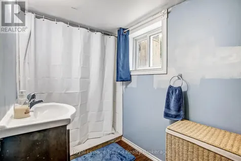 224 Harkness Street Sarnia ON N7T 3H4