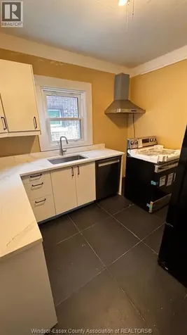 1115 Church Street Windsor ON N9A 4V5