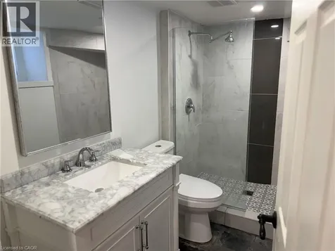 207 Charlton Avenue West Hamilton ON L8P 2E3