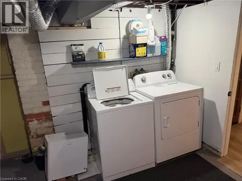 207 Charlton Avenue West Hamilton ON L8P 2E3