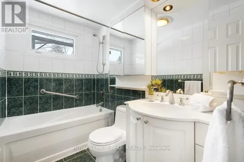 15 Overlake Drive Ottawa ON K2E 5V2