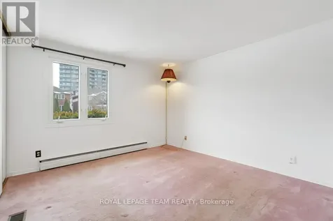 15 Overlake Drive Ottawa ON K2E 5V2