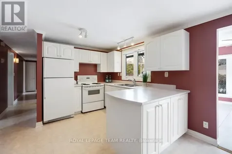 15 Overlake Drive Ottawa ON K2E 5V2