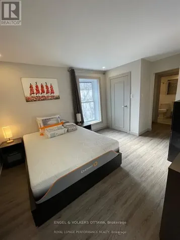 10 Sherbrooke Avenue Ottawa ON K1Y 1R7