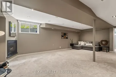 57 Rivergreen Crescent Ottawa ON K2M 2W9