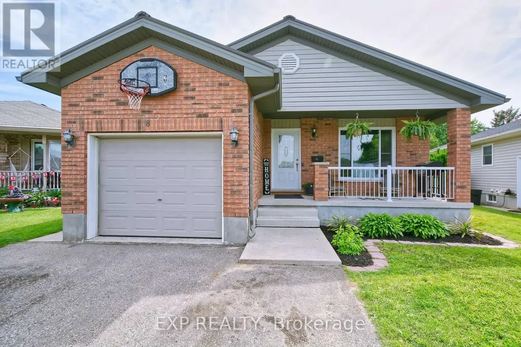 8 Rebecca Drive Aylmer ON N5H 3G4