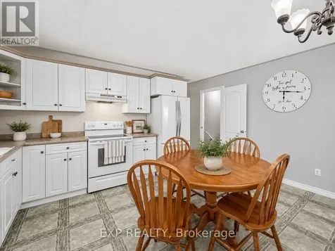 8 Rebecca Drive Aylmer ON N5H 3G4