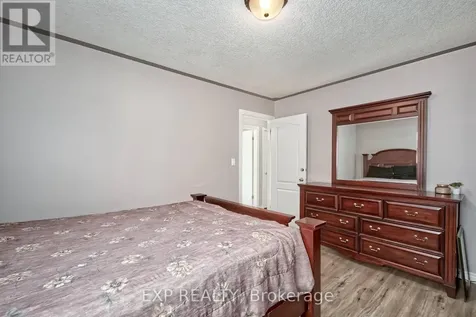 8 Rebecca Drive Aylmer ON N5H 3G4