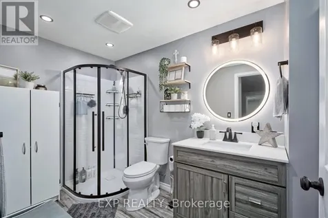 8 Rebecca Drive Aylmer ON N5H 3G4