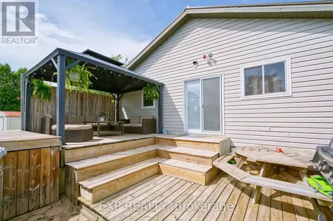 8 Rebecca Drive Aylmer ON N5H 3G4