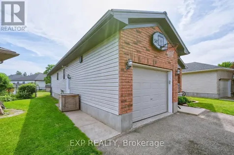 8 Rebecca Drive Aylmer ON N5H 3G4