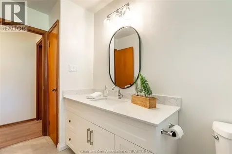 140 Gregory Drive East Chatham ON N7L 0E1