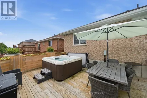 15 Chelsea Crescent Belleville (thurlow Ward) ON K8N 4Z5