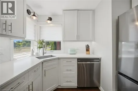 664 Upper Ottawa Street Hamilton ON L8T 3T5