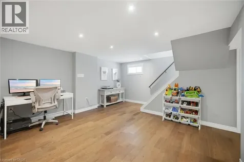 664 Upper Ottawa Street Hamilton ON L8T 3T5