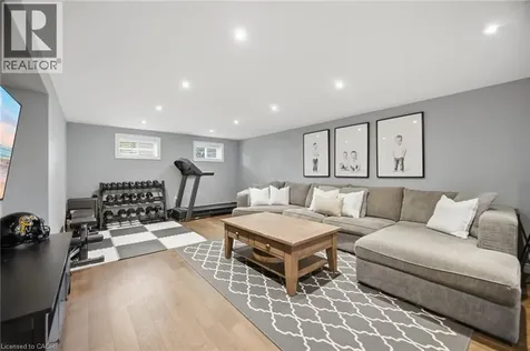 664 Upper Ottawa Street Hamilton ON L8T 3T5