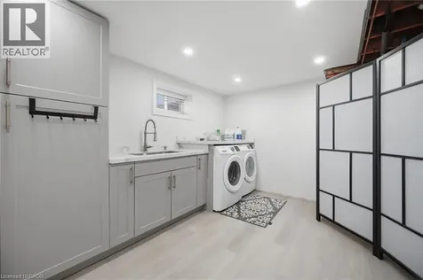 664 Upper Ottawa Street Hamilton ON L8T 3T5