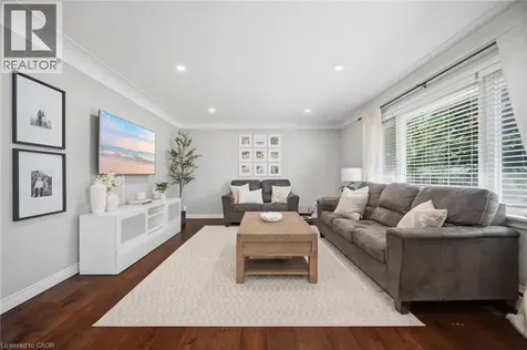 664 Upper Ottawa Street Hamilton ON L8T 3T5