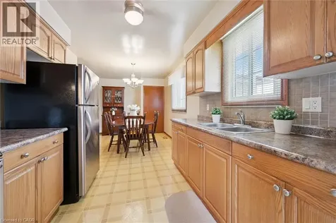 31 Faial Road Cambridge ON N1R 6Y1