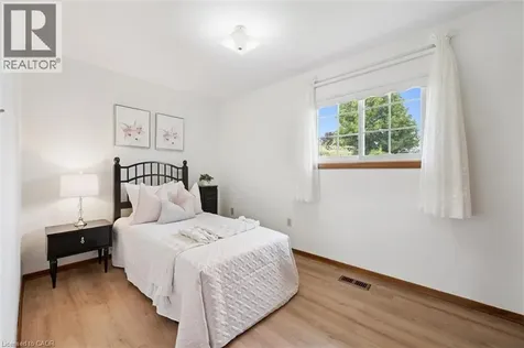 31 Faial Road Cambridge ON N1R 6Y1