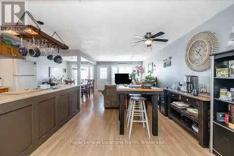 2222 Shore Lane Wasaga Beach ON L9Z 2X7