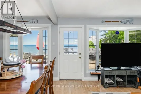 2222 Shore Lane Wasaga Beach ON L9Z 2X7