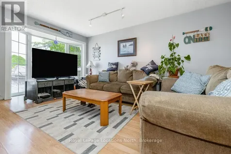 2222 Shore Lane Wasaga Beach ON L9Z 2X7