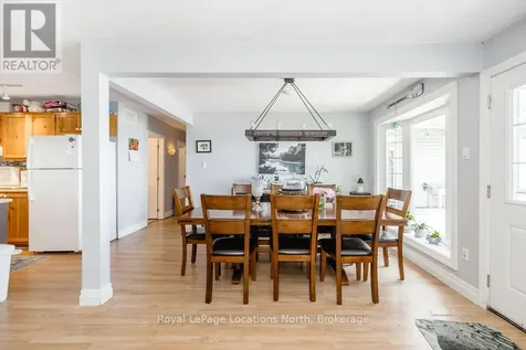 2222 Shore Lane Wasaga Beach ON L9Z 2X7
