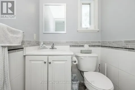 2222 Shore Lane Wasaga Beach ON L9Z 2X7