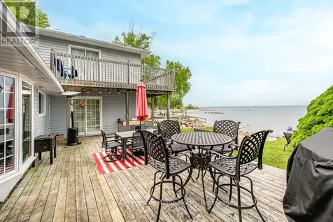 2222 Shore Lane Wasaga Beach ON L9Z 2X7