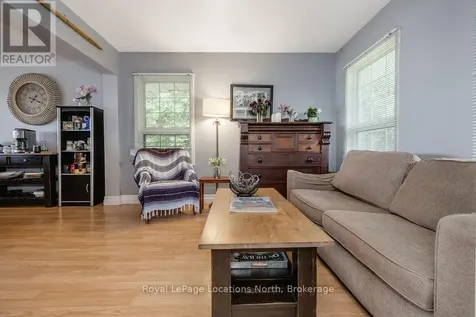 2222 Shore Lane Wasaga Beach ON L9Z 2X7