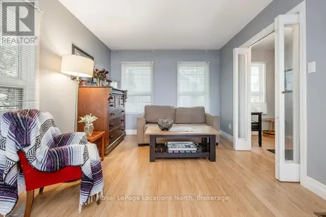 2222 Shore Lane Wasaga Beach ON L9Z 2X7