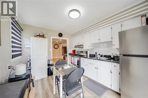 1756 Westcott Road Windsor ON N8Y 4C9