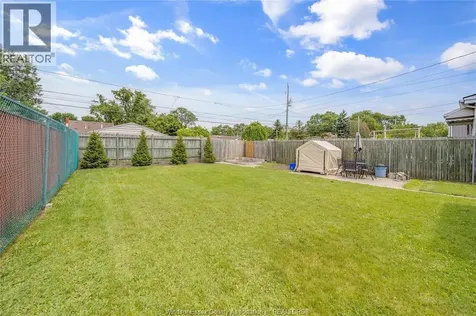 1756 Westcott Road Windsor ON N8Y 4C9