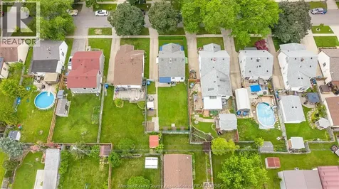 1756 Westcott Road Windsor ON N8Y 4C9