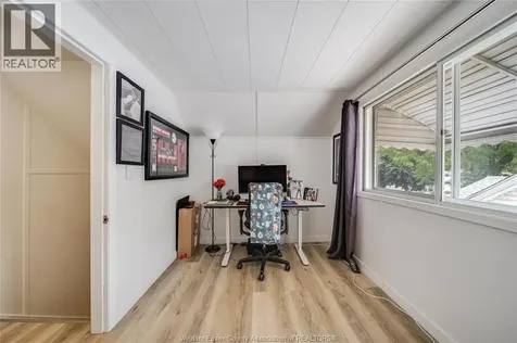 1756 Westcott Road Windsor ON N8Y 4C9