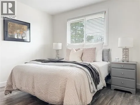 276 Fairway Crescent Tecumseh ON N8N 2Z2