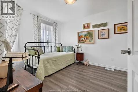 1175 Copeland Windsor ON N8P 0C6