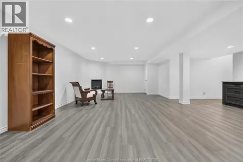 1175 Copeland Windsor ON N8P 0C6