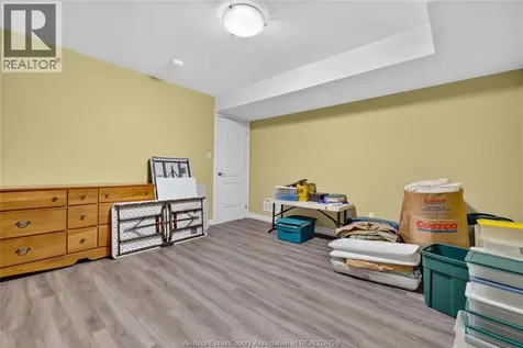 1175 Copeland Windsor ON N8P 0C6