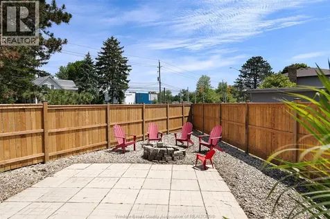 657 Dresden Place Tecumseh ON N8N 4B7