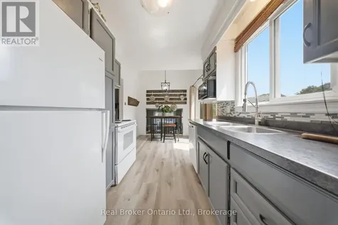 33 Hallmark Street Brantford ON N3P 1A6